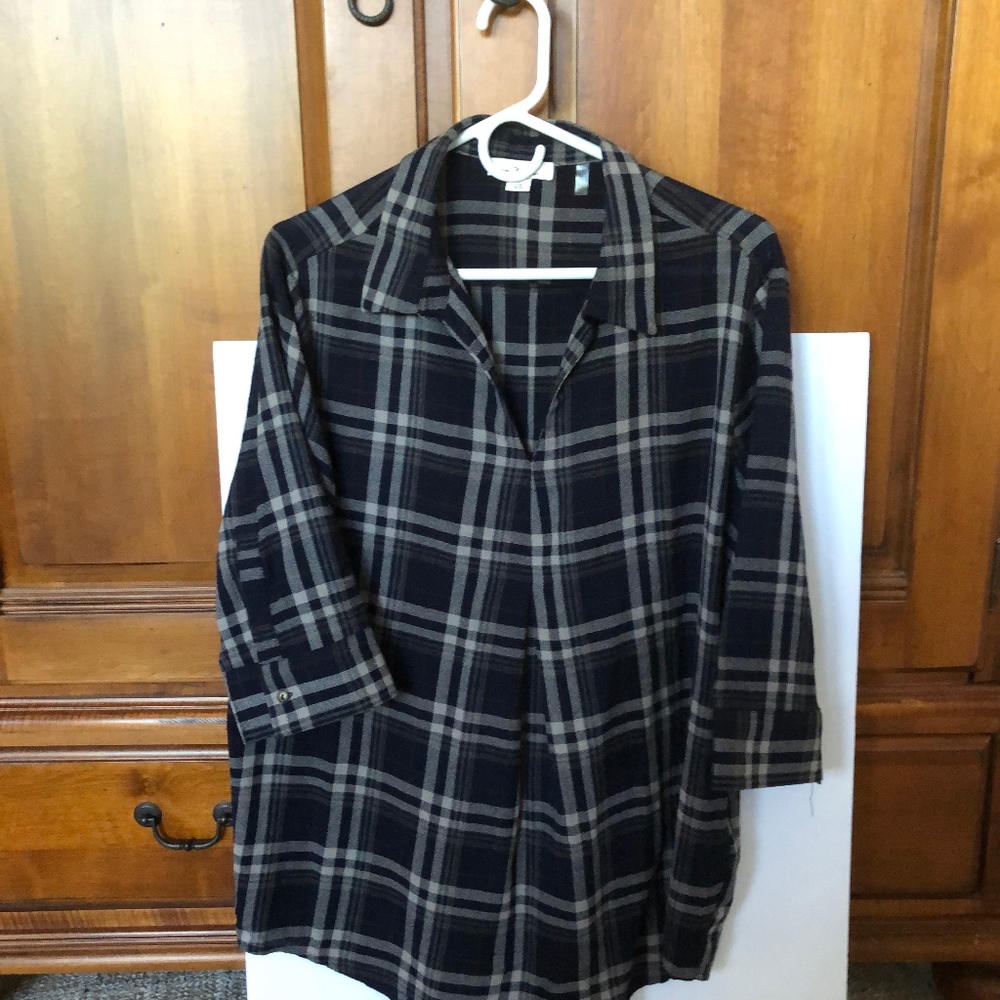 Navy, blue, and gray tunic plaid top